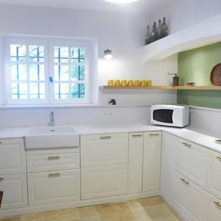 Sainte-maxime Sleeps 8 Pool Wifi Holiday home Sainte-Maxime